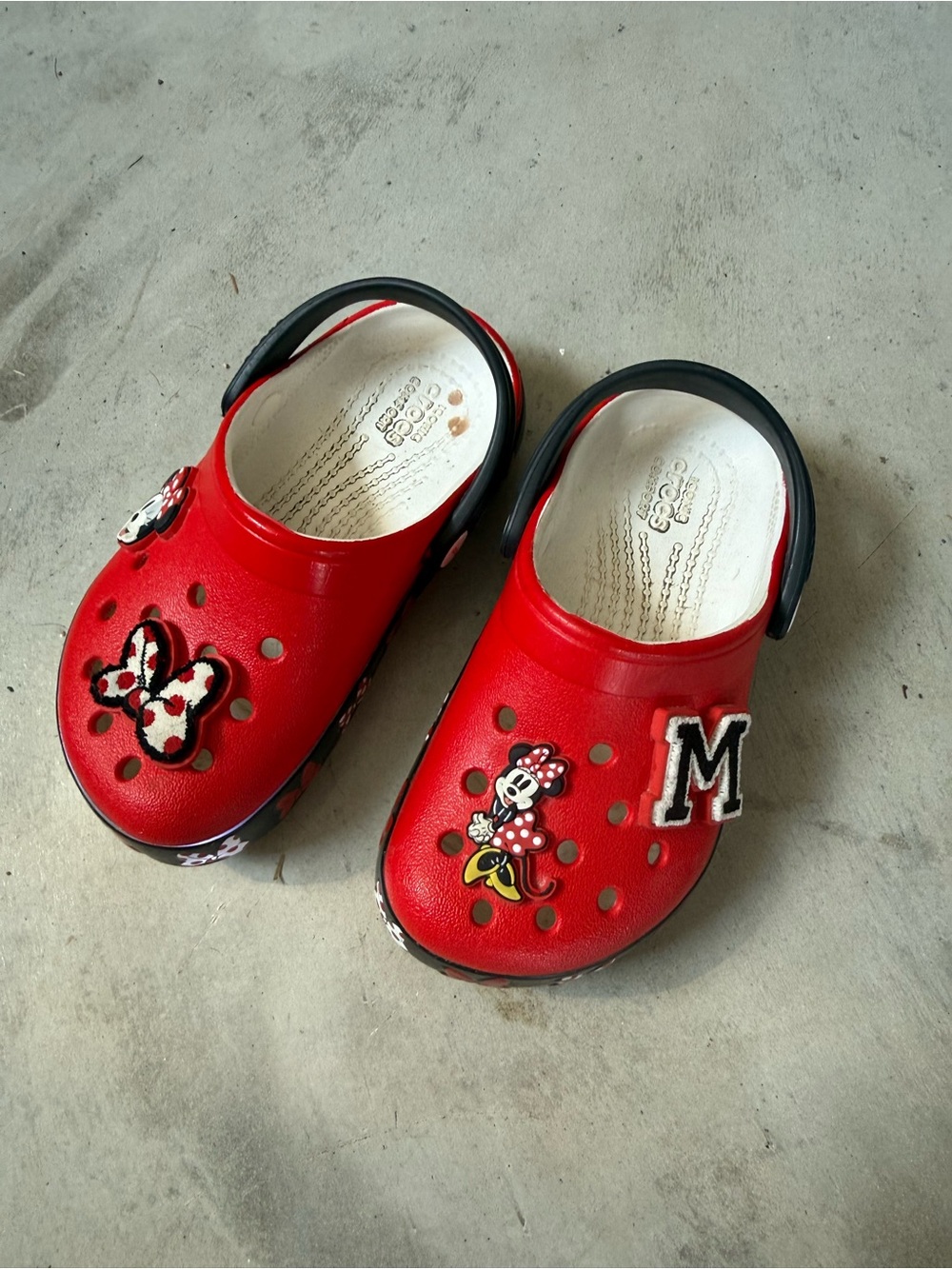 CROCS Kids Red Minnie Mouse Clog Sandals with Black Heel Strap